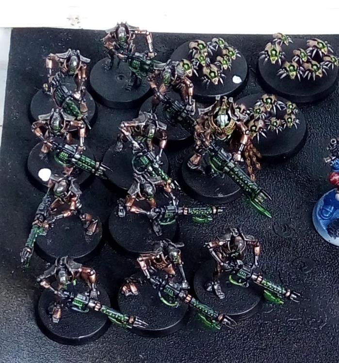 wh40k_necrons_im_bau_10.thumb.jpg.f9478758a13e6d5a1cafc2f3090989a0.jpg