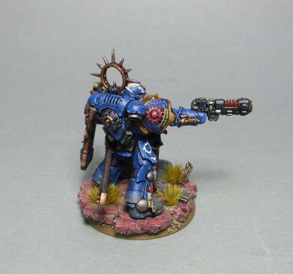 wh40k_ultramarines_primaris_indomitus_lieutnant_02.jpg.8c05b91d2602ad5d6705c75ed9414241.jpg